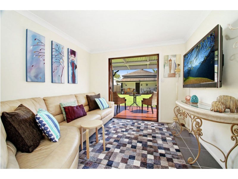 32 James Street, Scarborough QLD 4020