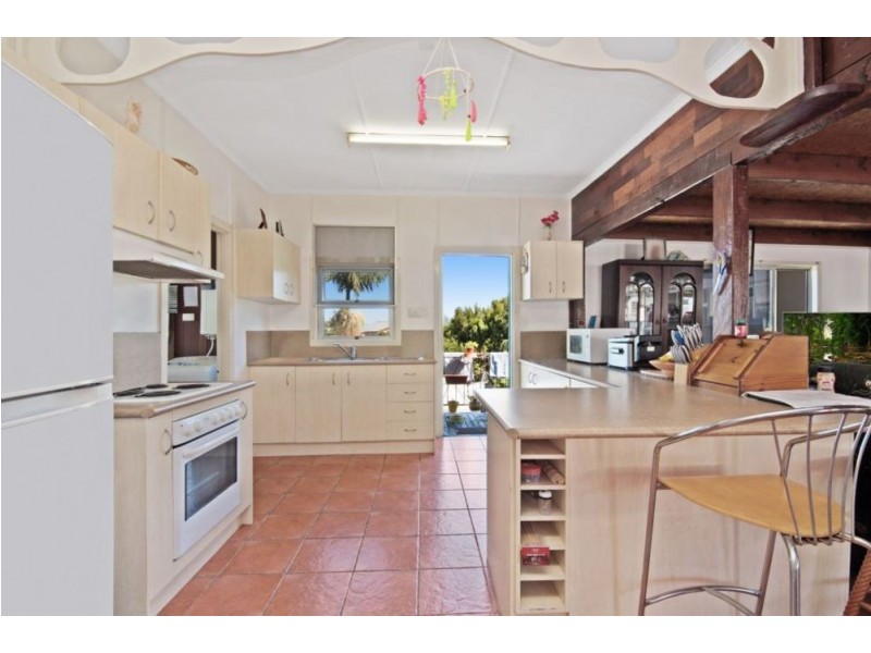 103 Kate Street, Woody Point QLD 4019