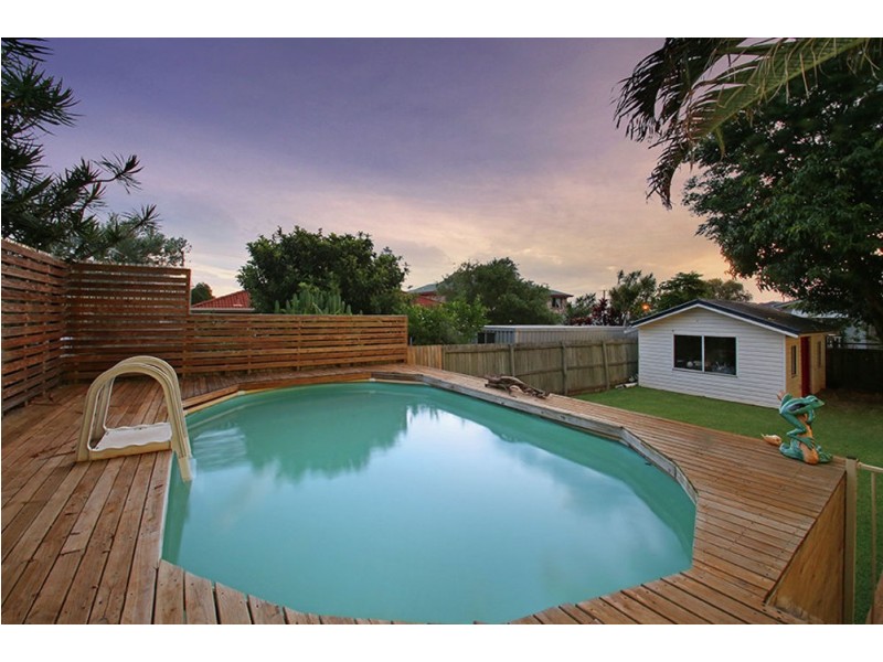 71 Collins Street, Woody Point QLD 4019