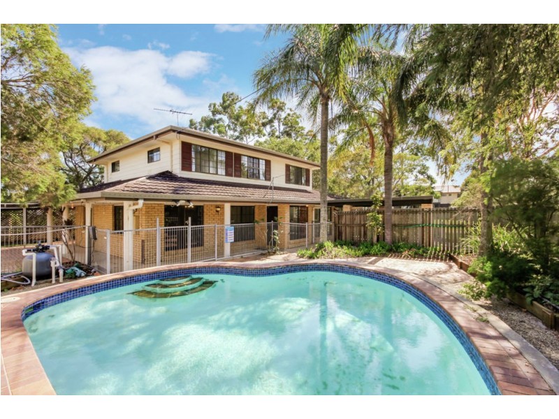 16 Paradise Court, Clontarf QLD 4019