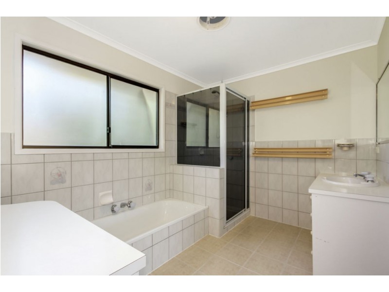 16 Paradise Court, Clontarf QLD 4019