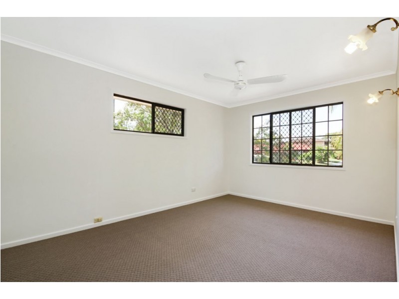 16 Paradise Court, Clontarf QLD 4019