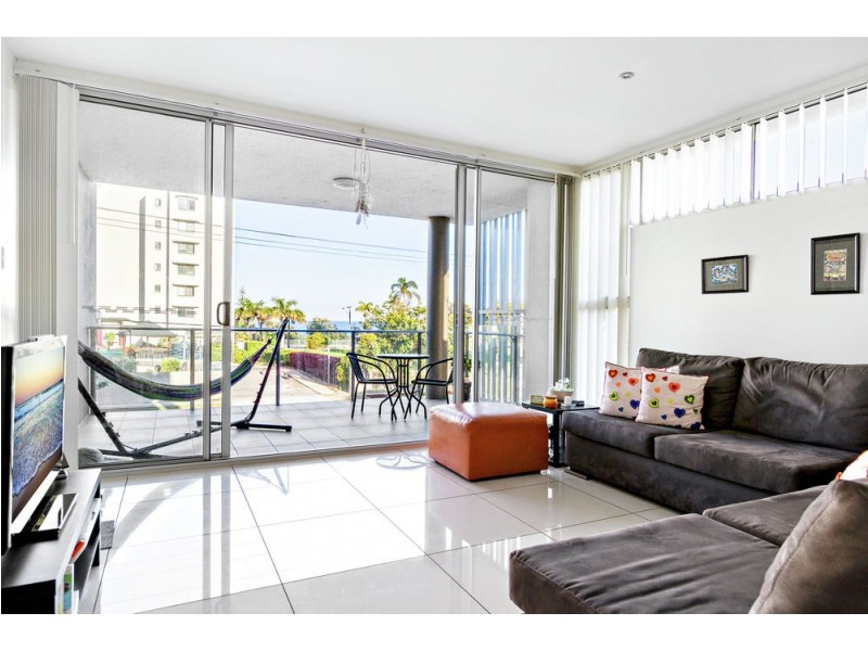 2/75 Sutton Street, Redcliffe QLD 4020