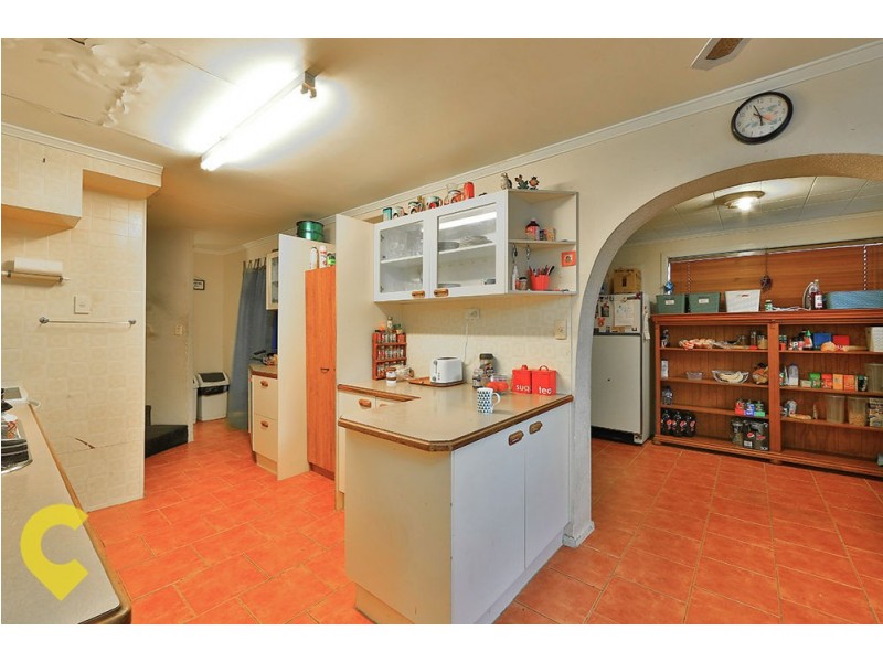 242 King Street, Clontarf QLD 4019