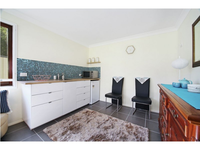 32 James Street, Scarborough QLD 4020