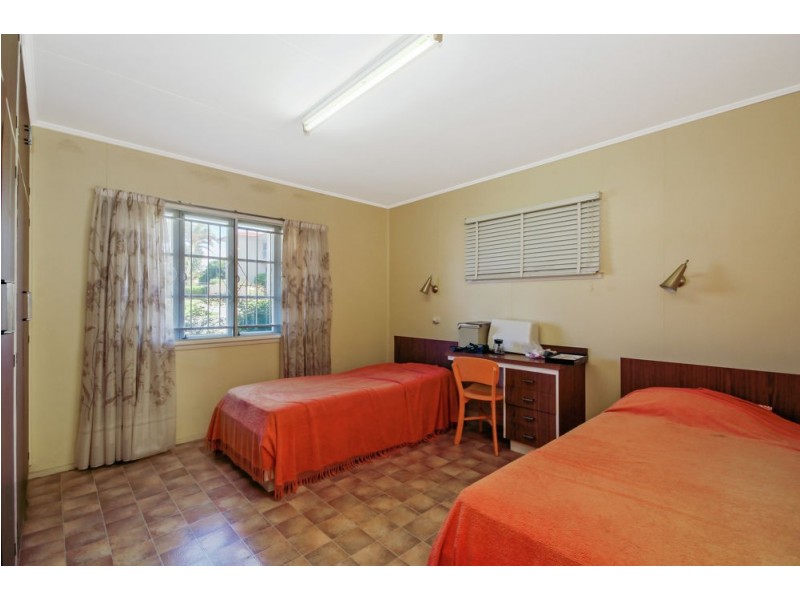 1 Knights Terrace, Margate QLD 4019