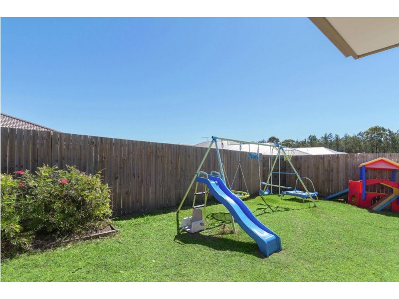 6 Barrett Close, Burpengary QLD 4505