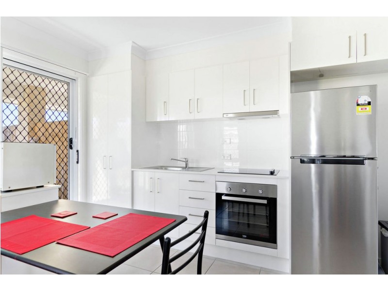 6 Barrett Close, Burpengary QLD 4505