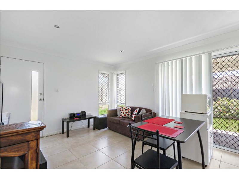 6 Barrett Close, Burpengary QLD 4505