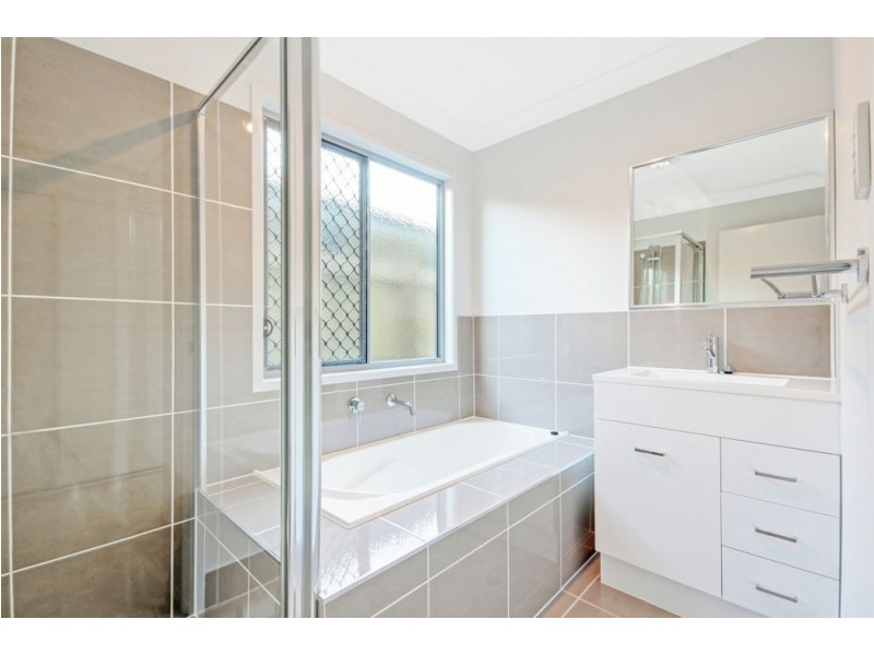 218c Victoria Ave, Margate QLD 4019