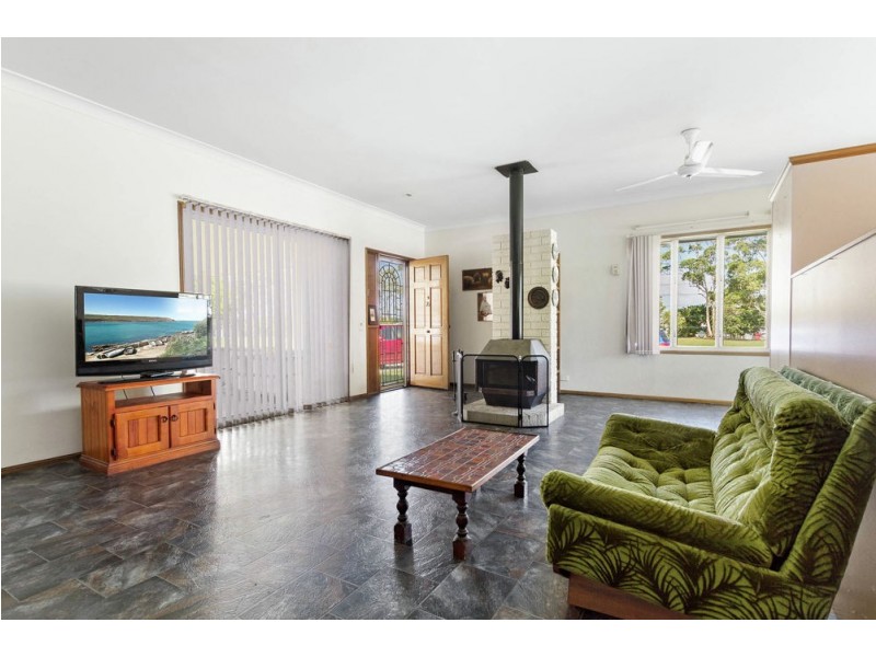 76 Klingner Road, Redcliffe QLD 4020