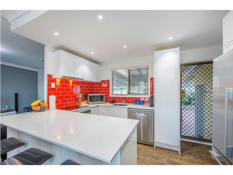 93 Thomas Street, Clontarf QLD 4019