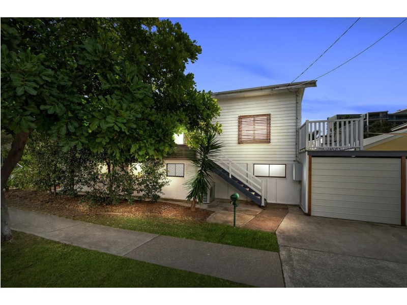 4 Macdonnell Road, Margate QLD 4019