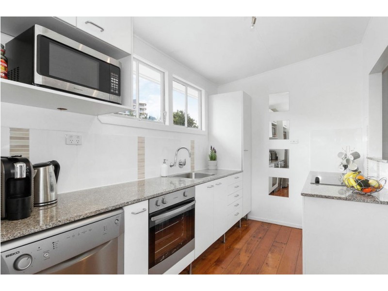 4 Macdonnell Road, Margate QLD 4019