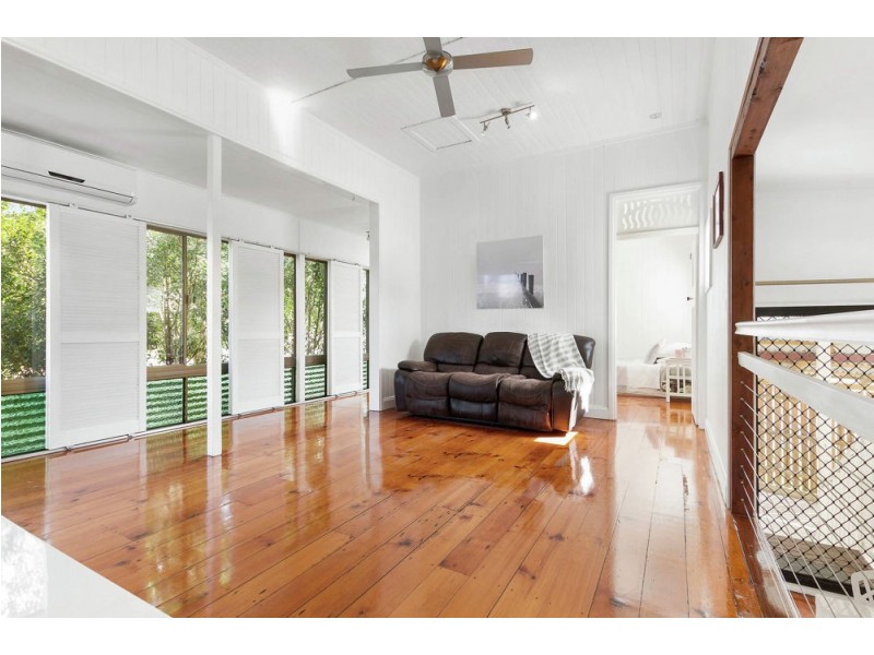 4 Macdonnell Road, Margate QLD 4019