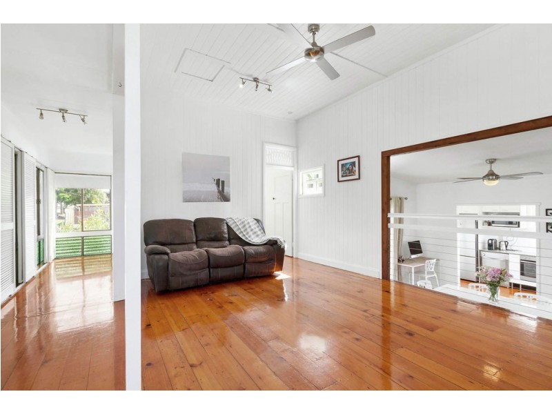 4 Macdonnell Road, Margate QLD 4019