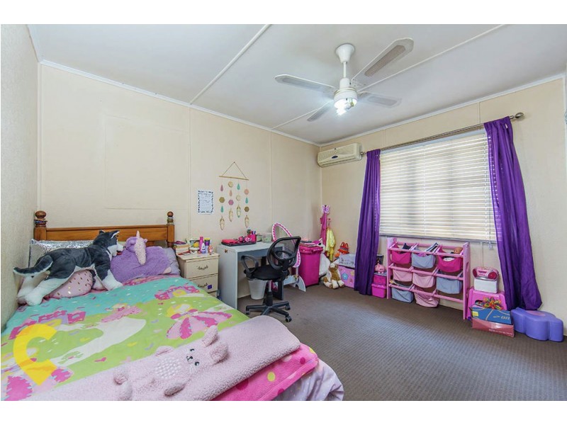 20 Livermore Street, Redcliffe QLD 4020