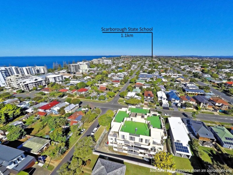 2/32 Rock Street, Scarborough QLD 4020