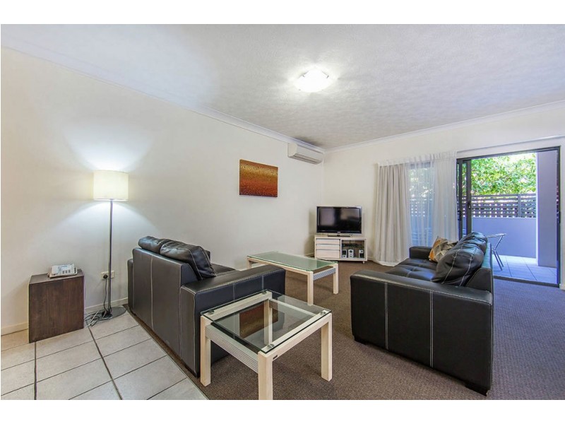 2/41 Anzac Avenue, Redcliffe QLD 4020