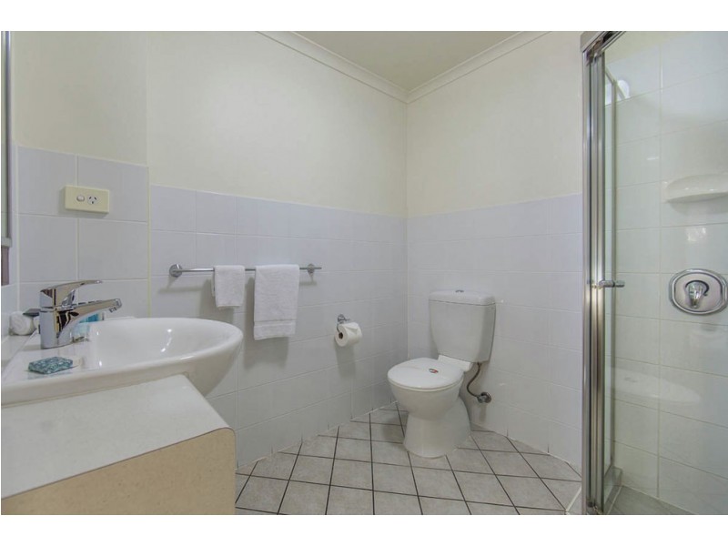 2/41 Anzac Avenue, Redcliffe QLD 4020