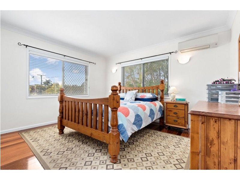 2 Joanna Street, Clontarf QLD 4019