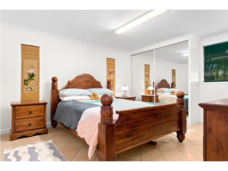 2 Joanna Street, Clontarf QLD 4019