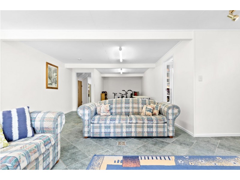 2 Joanna Street, Clontarf QLD 4019