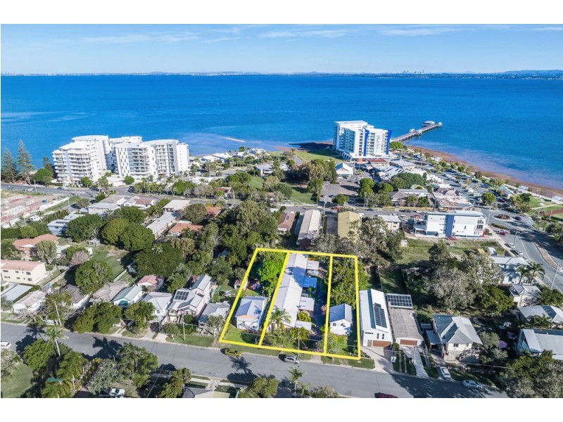 25-29 Alfred Street, Woody Point QLD 4019