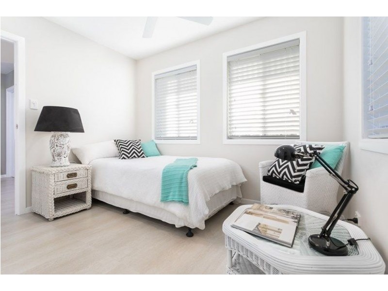 482 Oxley Avenue, Redcliffe QLD 4020