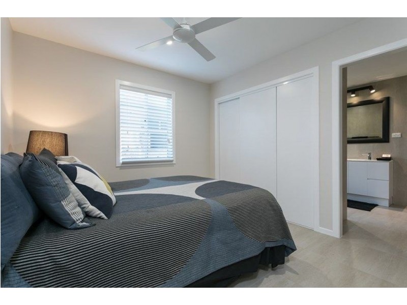 482 Oxley Avenue, Redcliffe QLD 4020