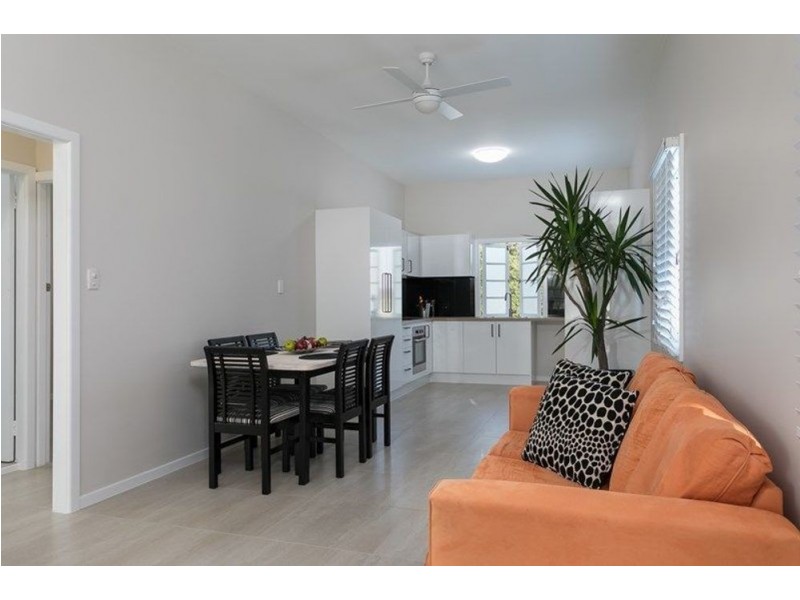 482 Oxley Avenue, Redcliffe QLD 4020