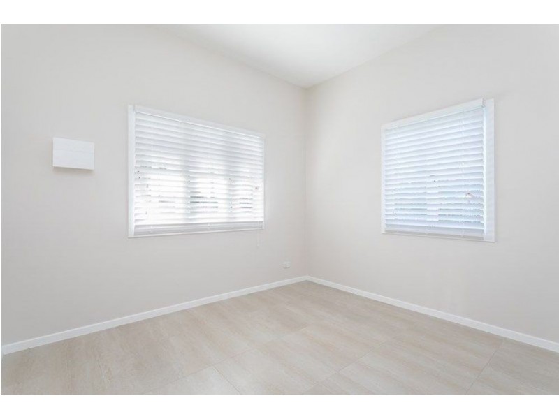 482 Oxley Avenue, Redcliffe QLD 4020