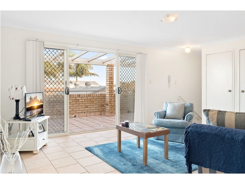 5/14 Osbourne Street, Scarborough QLD 4020