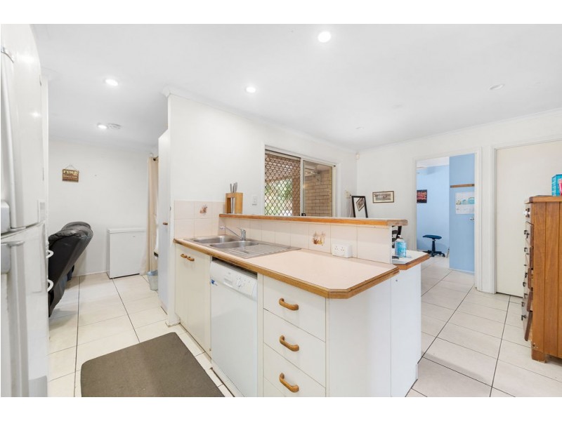 55 Queens Road, Everton Hills QLD 4053