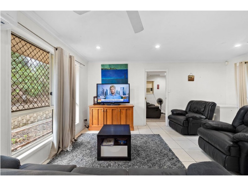 55 Queens Road, Everton Hills QLD 4053