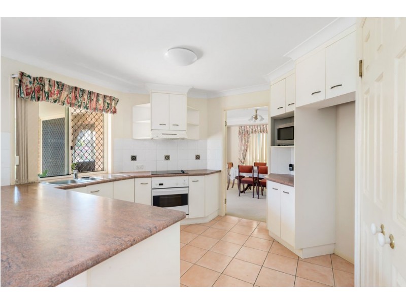 6 Bernays Court, Rothwell QLD 4022