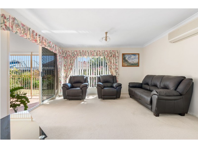 6 Bernays Court, Rothwell QLD 4022