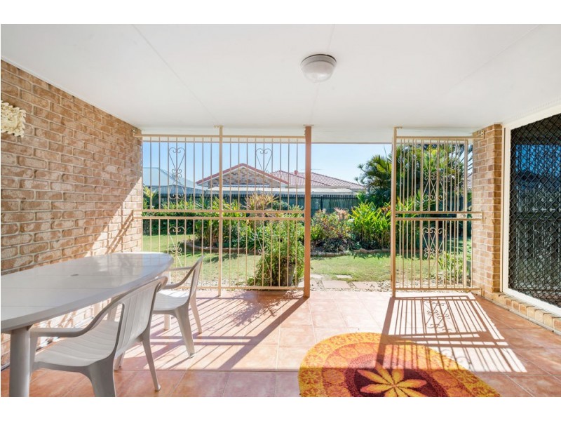 6 Bernays Court, Rothwell QLD 4022