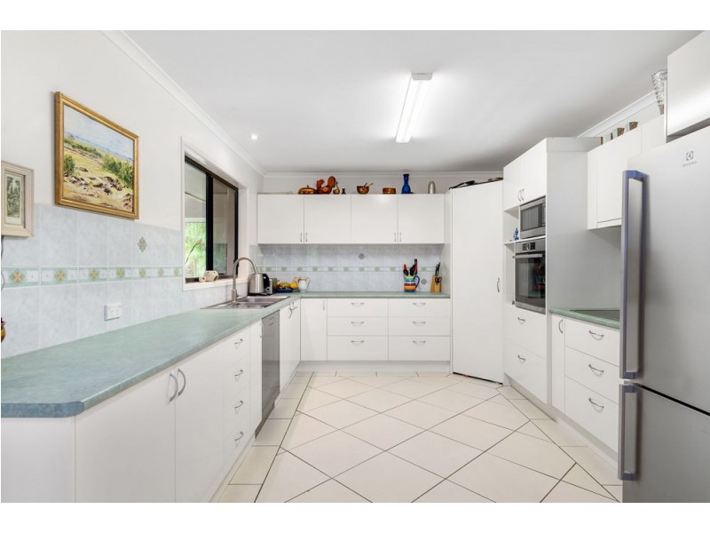 28 Raven Court, Warner QLD 4500