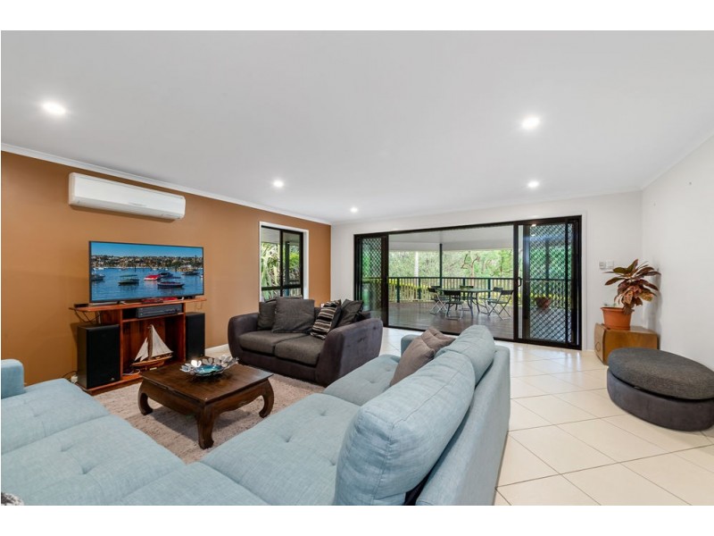 28 Raven Court, Warner QLD 4500