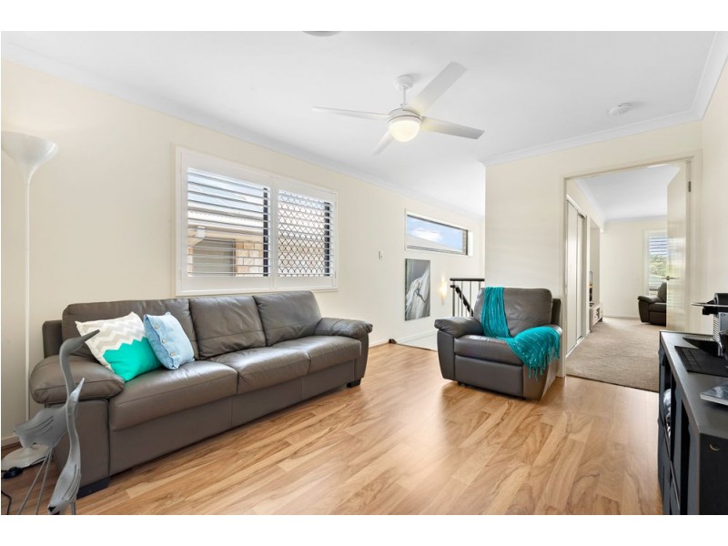 12A Queen Street, Scarborough QLD 4020