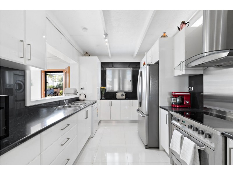 10 Willow Street, Kippa-ring QLD 4021