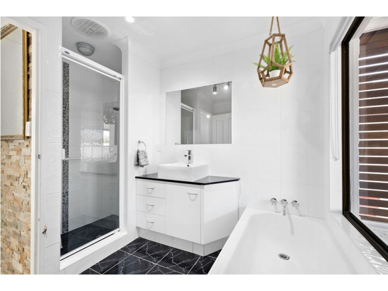 10 Willow Street, Kippa-ring QLD 4021