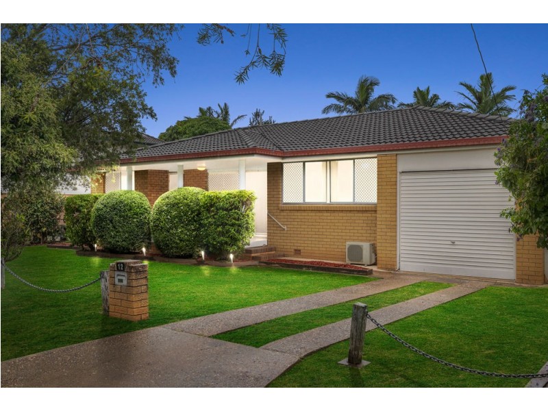 12 Emerald Street, Clontarf QLD 4019