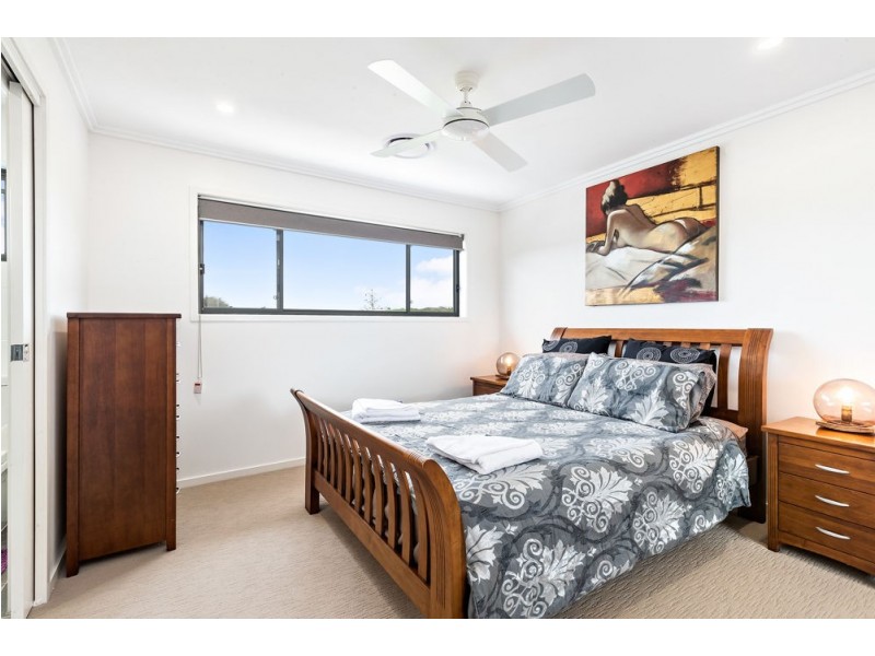 4/15 Percy Street, Redcliffe QLD 4020