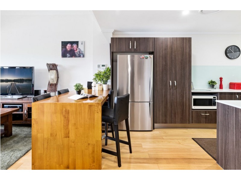 4/15 Percy Street, Redcliffe QLD 4020