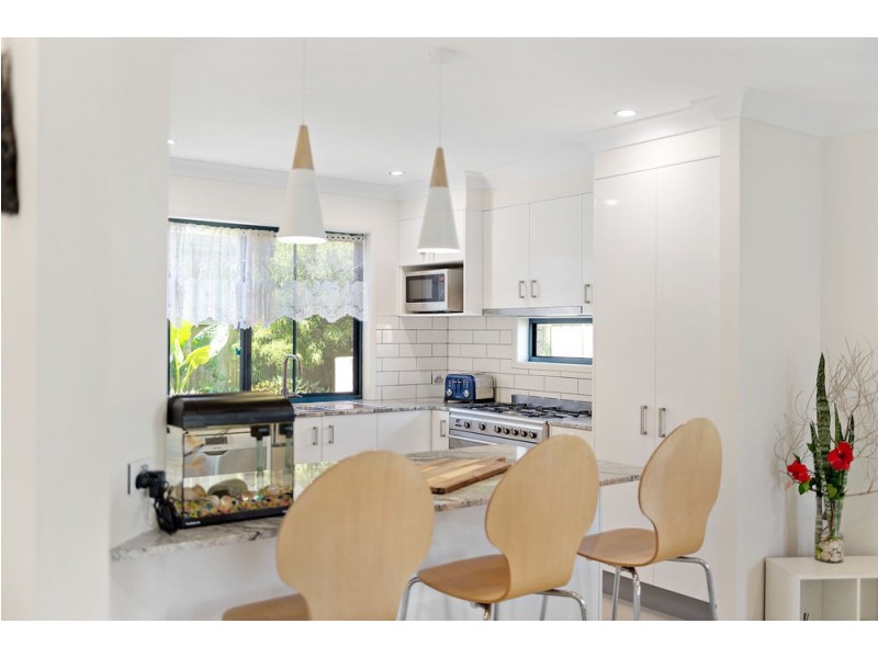 186 Scarborough Road, Scarborough QLD 4020