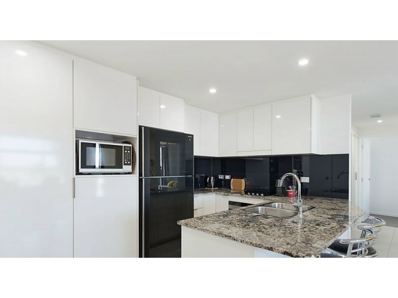 603/4 Anderson Street, Scarborough QLD 4020