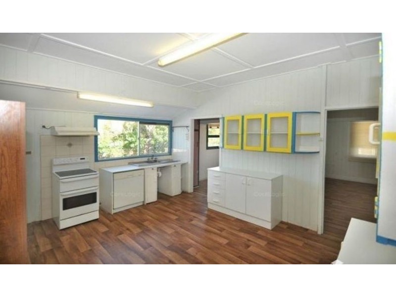 23 Sydney Street, Redcliffe QLD 4020