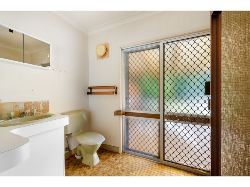 30 Jeays Street, Scarborough QLD 4020